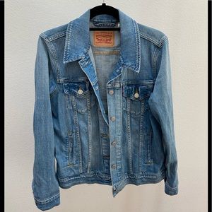 Levi’s Women’s Jean Jacket